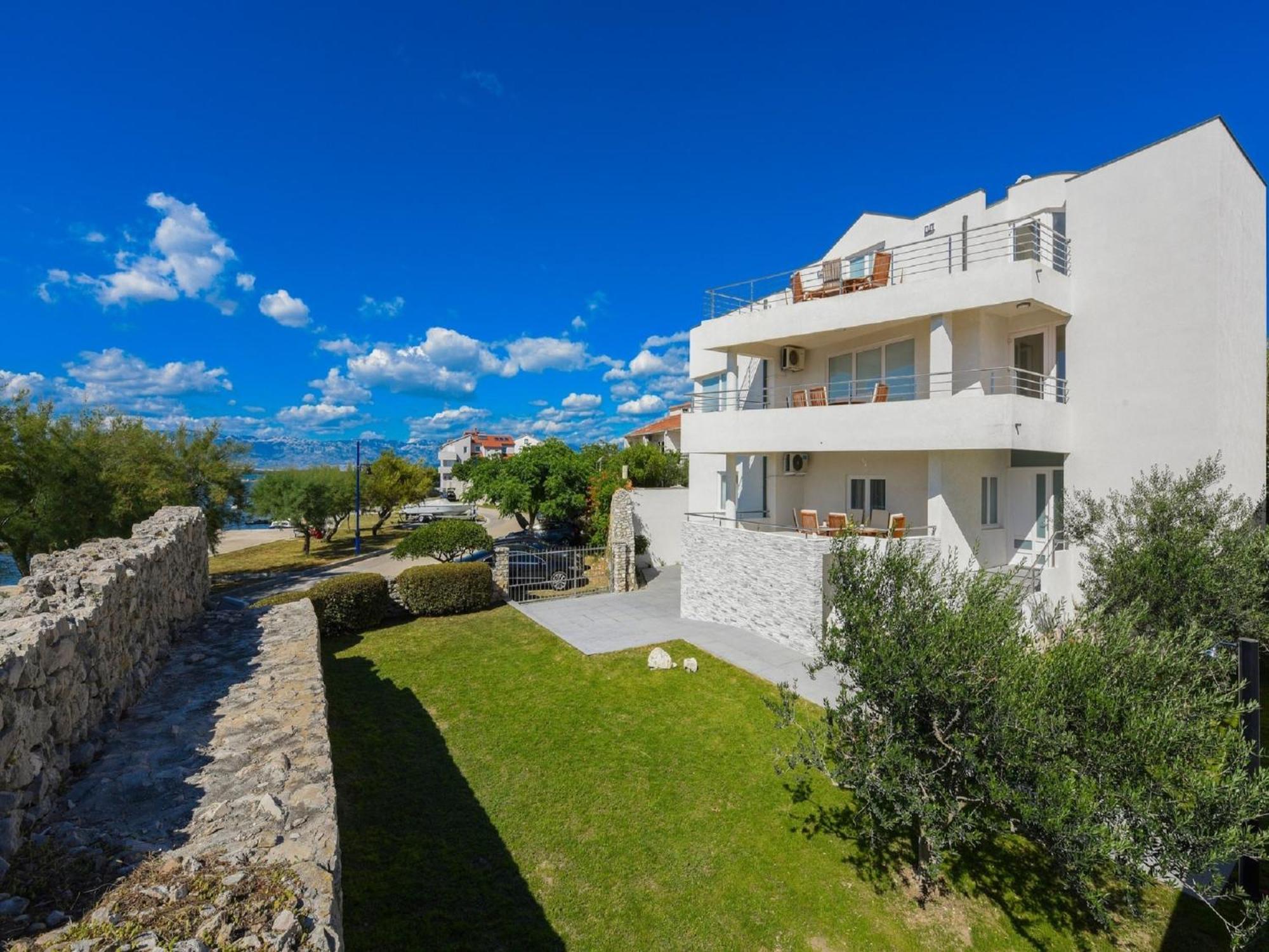 Modern Villa In Nin With Terrace Exterior photo